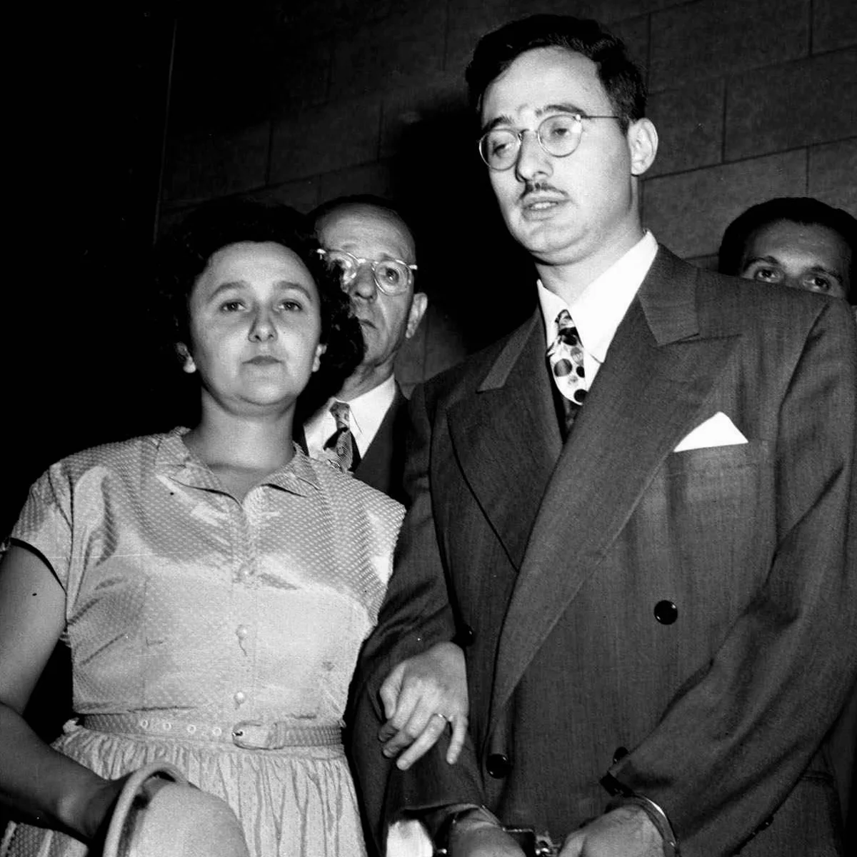 Julius and Ethel Rosenberg Executed for Espionage